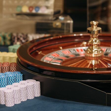 Roulette casino games, popular, types, how to win