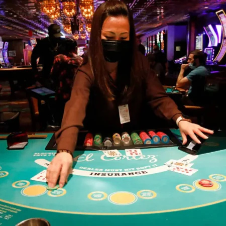 What Are Casino Tables?